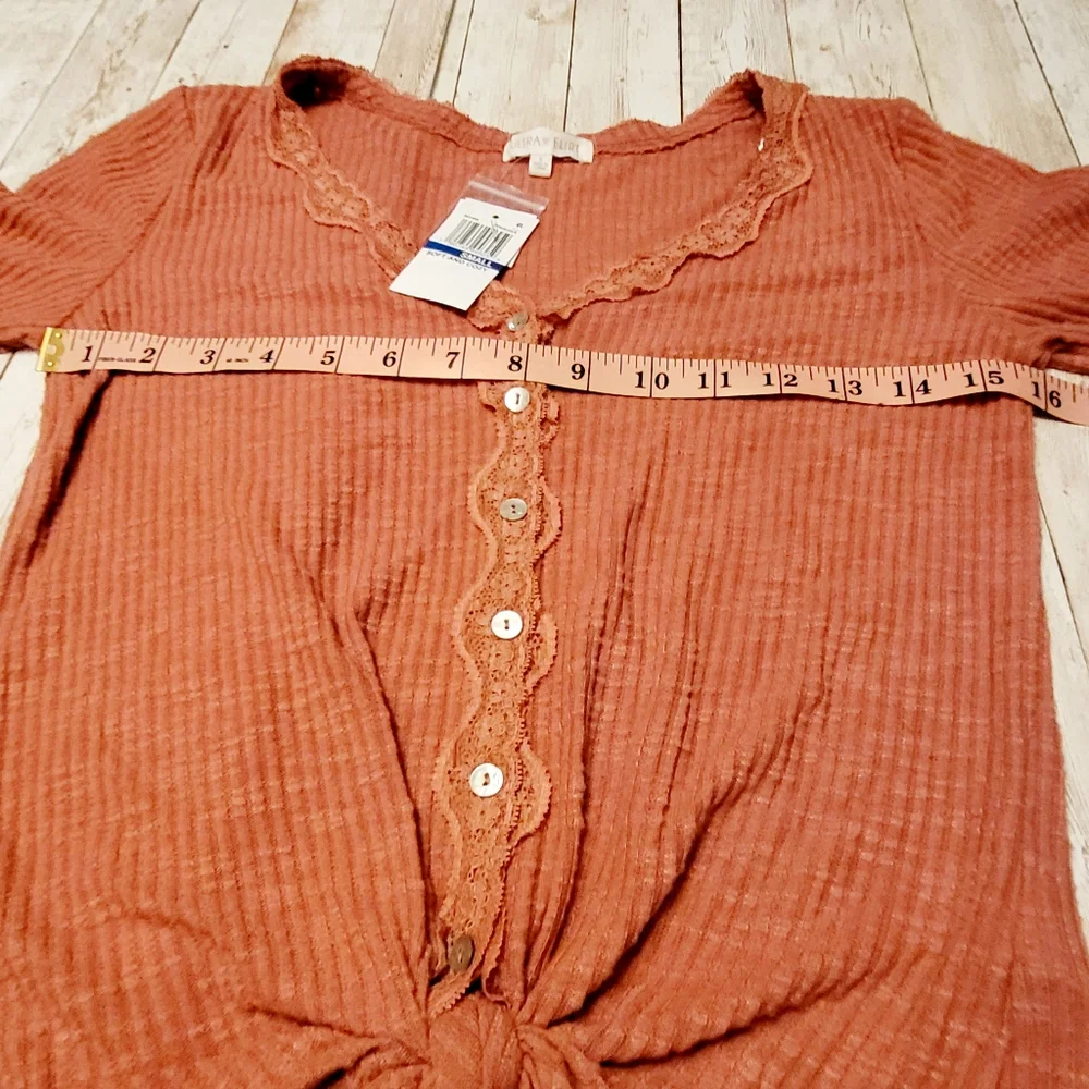 ULTRA FLIRT CROP TOP | NWT | LACE TRIM | TIE-FRONT | CROP TOP